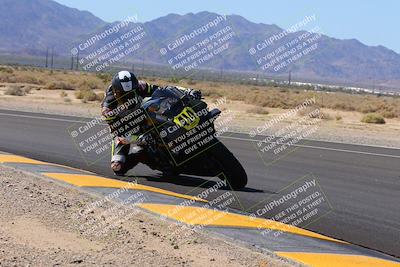 media/Oct-08-2022-SoCal Trackdays (Sat) [[1fc3beec89]]/Turn 16 Inside (1130am)/